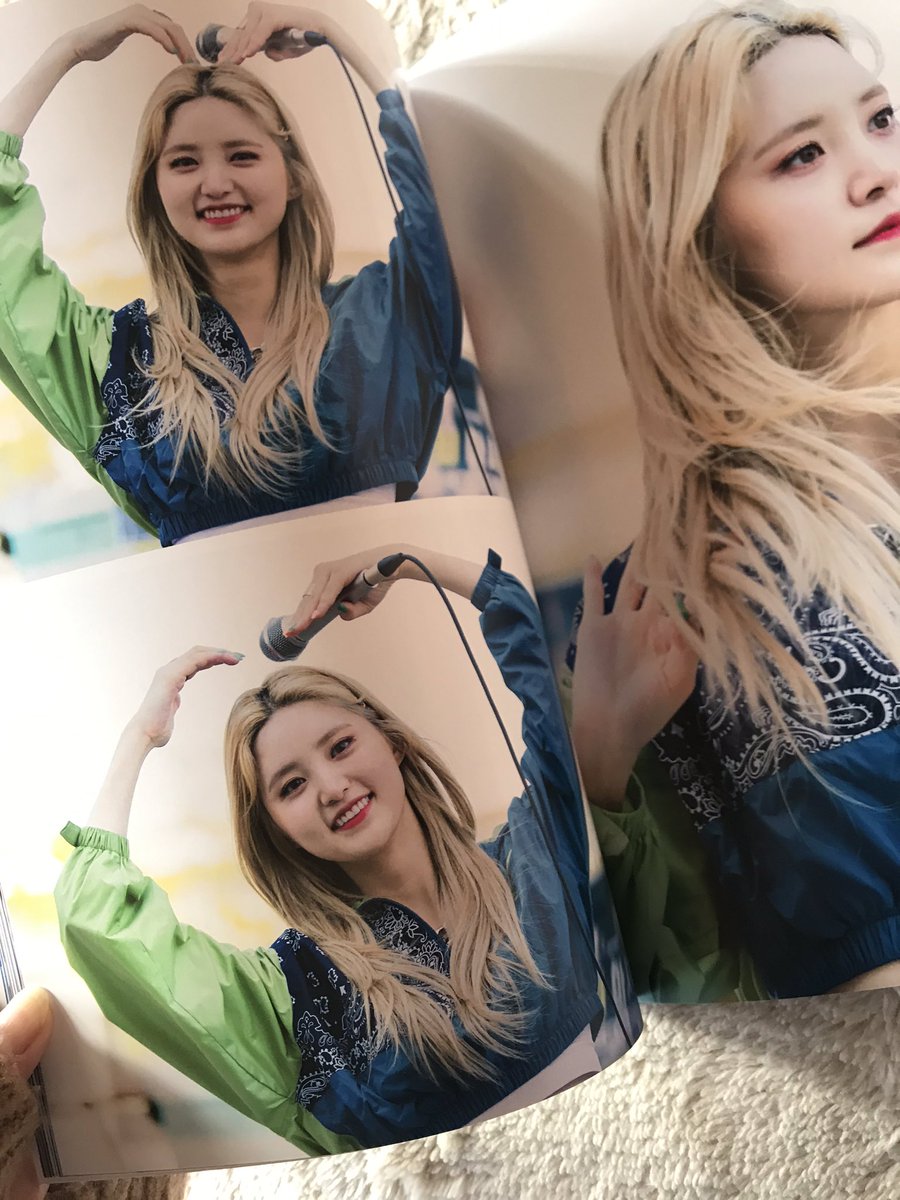 __ribboncitron_'s tweet photo. @flw_jeongheart 
@EXID_SUPPORT_jp 

멋진 정화가 많이 ‥ !!
행복한 선물 감사합니다♡
ついにPHOTOBOOK届きました🌻
素敵なものばかりで感無量です！
ありがとうございました☺️❤︎ https://t.co/9Bgv6lmAxm