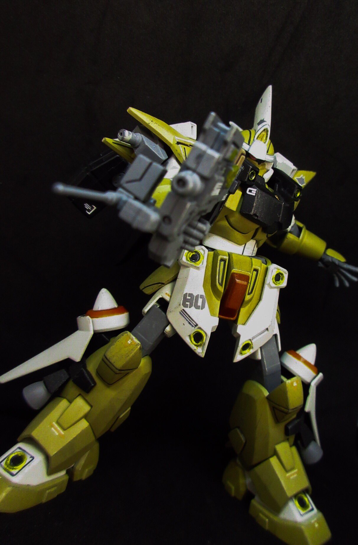 よこ Zgmf 1017xm ジン Xマニューバ 完成しました ジンハイマニューバをベースにgn粒子関連技術を盛り込んで変則機動やgnバスターソードによる一撃必殺を狙うガンプラになります 以下設定など ビルドコン ガンプラ