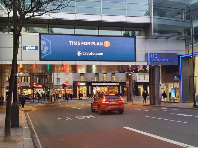 Crypto.com tweet media