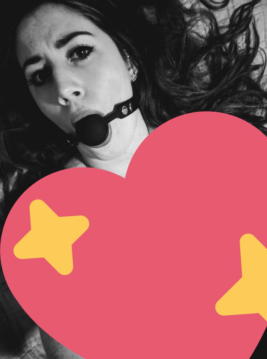 HenriManon2's tweet photo. Coucou les loulous à 60 like je vous dévoile cette nude 😏💦🖤 https://t.co/iSyiK4BMWI