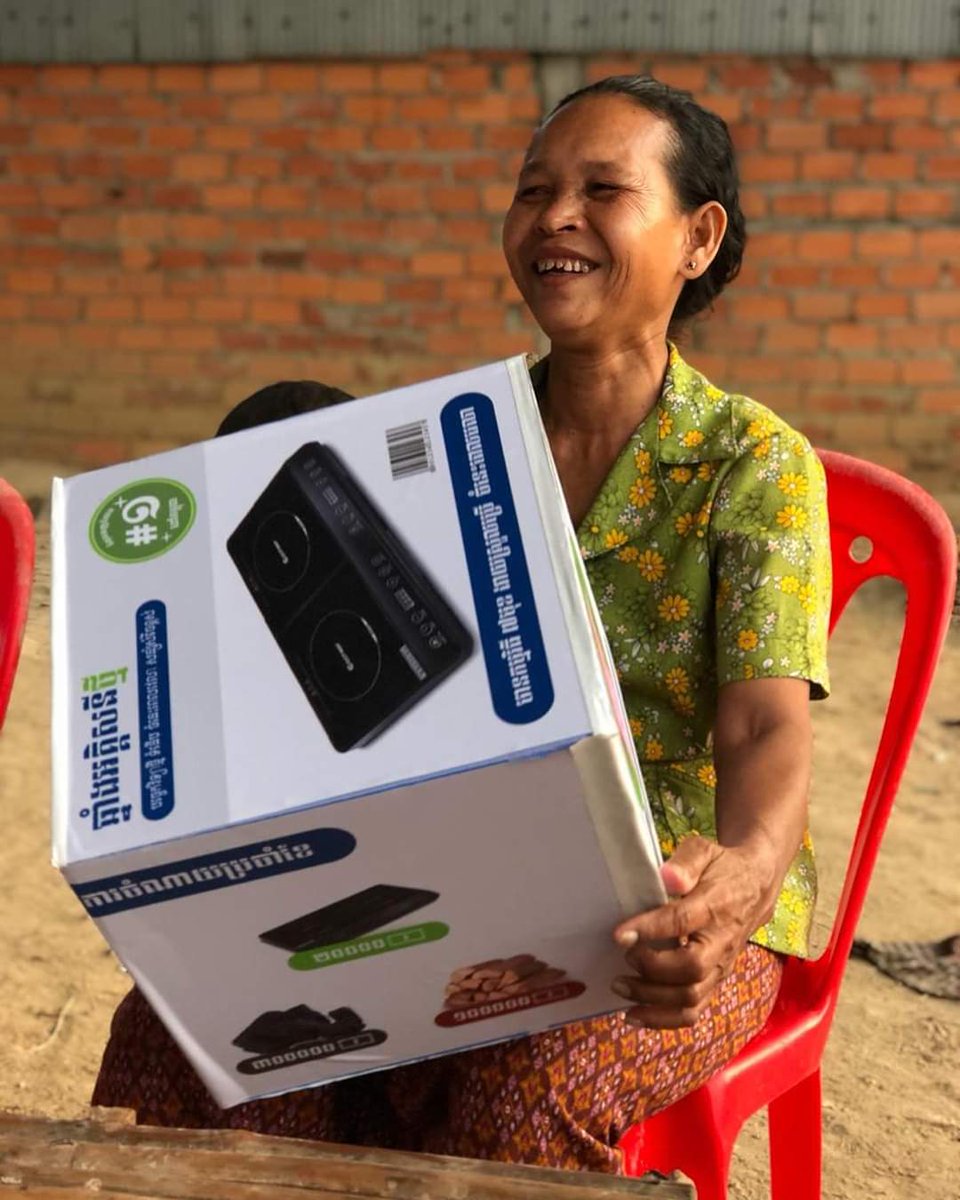 IdeInnovation's tweet photo. You’ve seen pictures from the co-creation, the prototypes being built, and now a testing some of the actual #prototypes to potential customers!

Check our simulating future scenarios and #solutions that aim to address key challenges to adopting #CleanEnergy solutions in #Cambodia https://t.co/6uACPL7Hnk