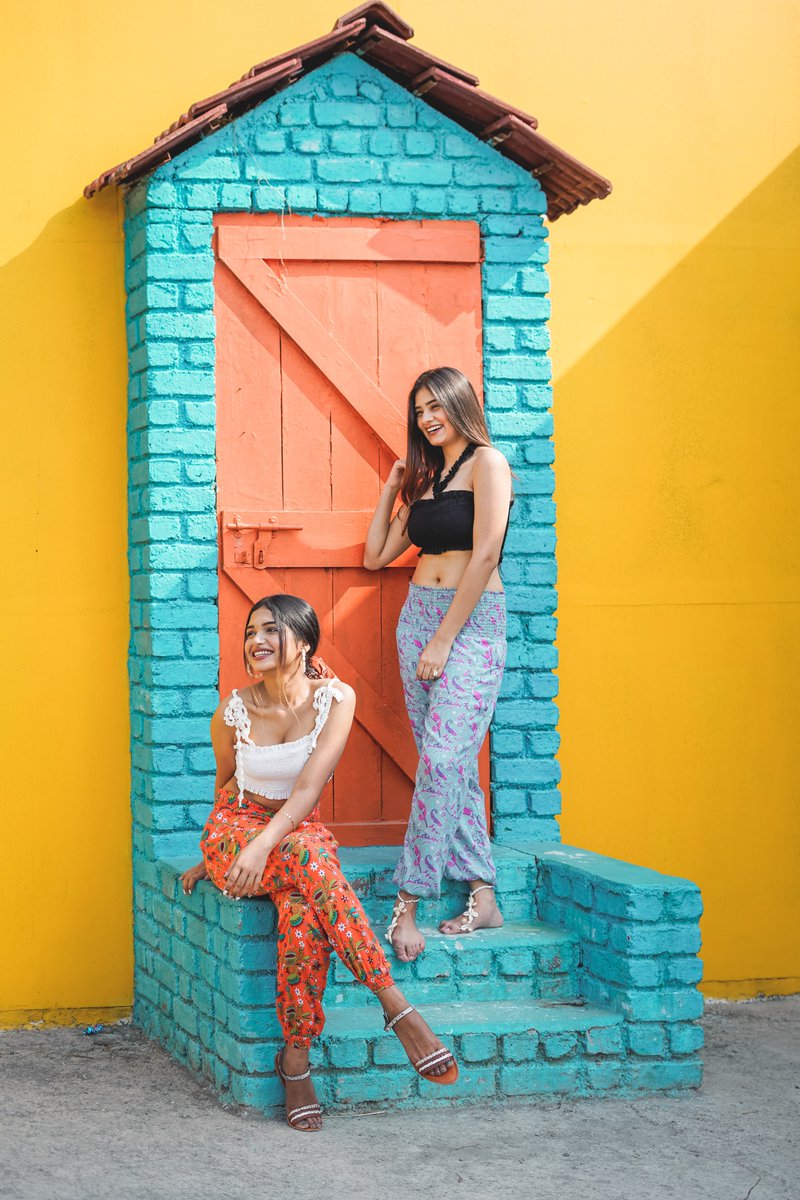 chimpwear's tweet photo. Beauty begins the moment you decide to be yourself 🌟
.
.
#SmockedPant #TuesdayVibes
.
.
Shop Now: https://t.co/XCg1rqhnRe https://t.co/nnX4zELZkC