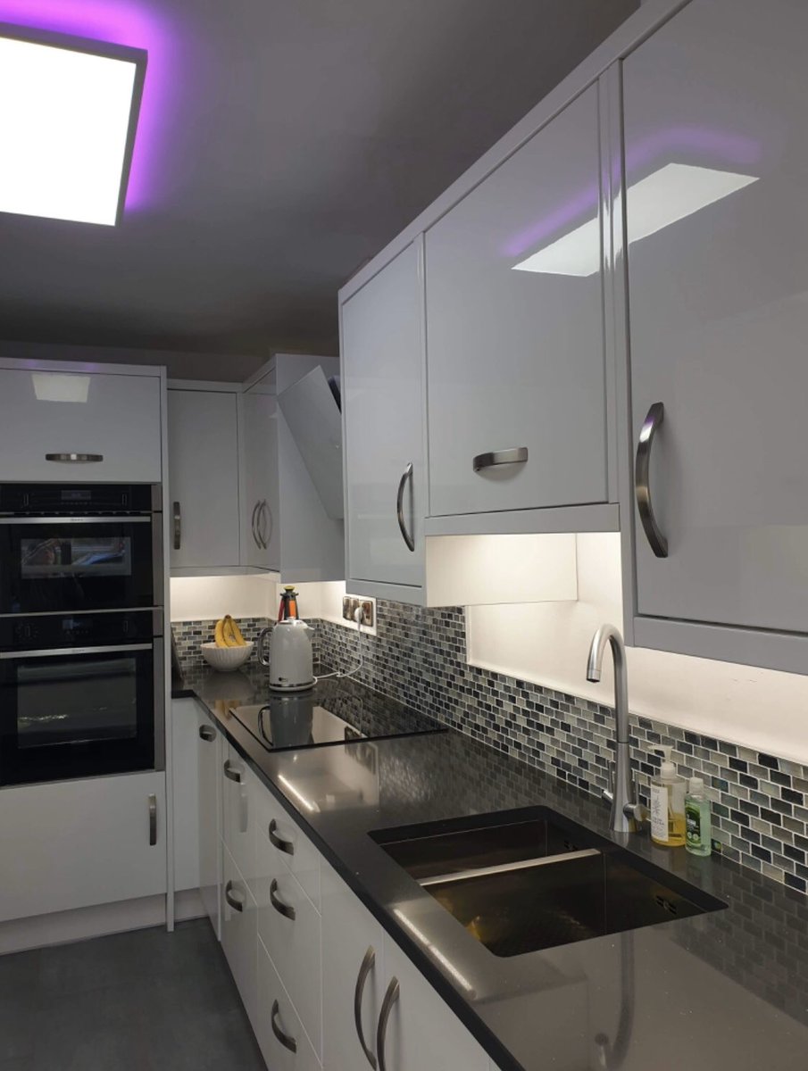 NelsonsGroup's tweet photo. One of our completed kitchens, love it 😍 but most importantly so did our lovely customer #kitchenfitter #kitchenfittercoventry https://t.co/yUuSCgVNP3