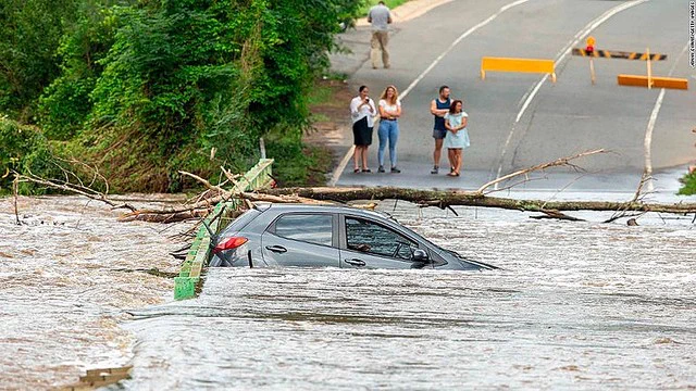 オーストラリア、豪雨のため長期間続いていた森林火災が鎮火される！