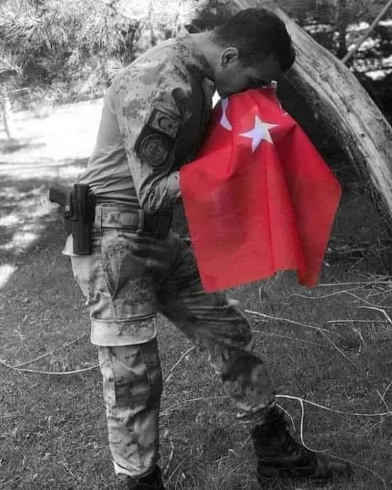 Rabi01127633's tweet photo. "#Uhut'ta Hz. #Ömer,
Ebusüfyan'a #şöyle_demişti ;
''#Denk_değildir ölülerimiz !
#Bizimkiler #Cennet'e sizinkilerse
#Cehennem'e #gitti...! ''
#Rabbim_Ellerini_kurutsun_terörün, #destek_verenlerin_ve #tüm_zalimlerin..
#İdlip😔
🥀🇹🇷🥀🇹🇷🥀🇹🇷🥀🇹🇷🥀🇹🇷🥀🇹🇷🥀🇹🇷🥀 https://t.co/ria5RIda9d