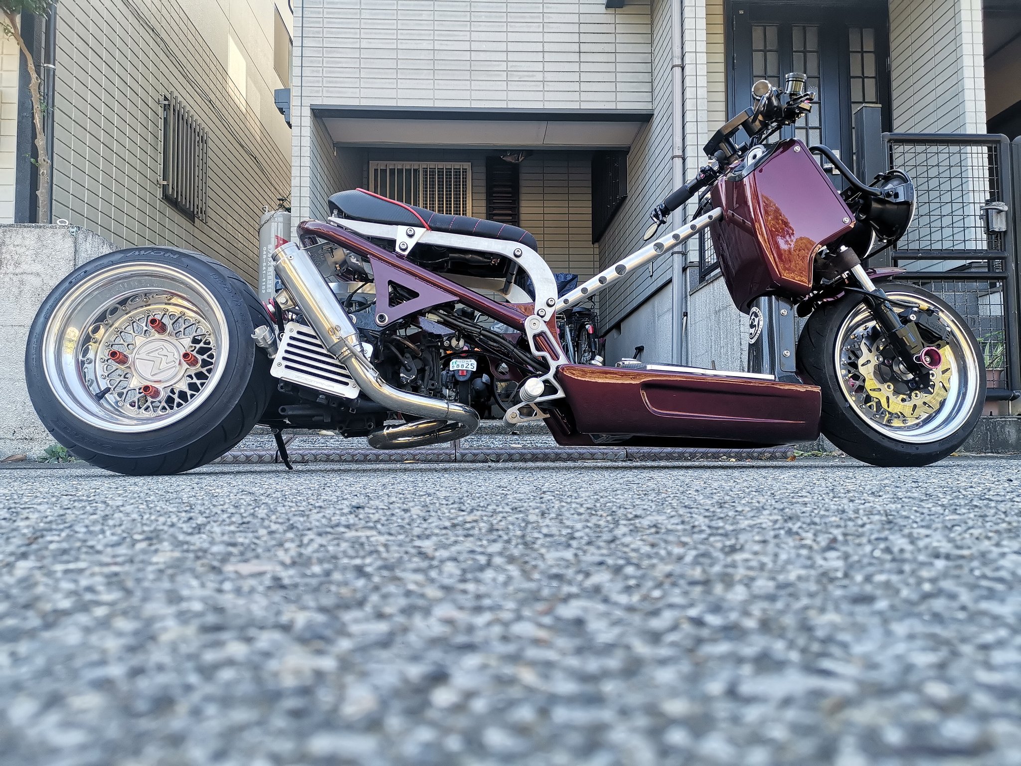 えのさん 金食い虫のズーマーちゃん 今回の作業内容は エンジン メインフレームのウエットブラスト 塗装 ステム塗装 エンジン換装に関わる各部の交換 見積もりは17万強です T Co Elvizsz0iw Twitter