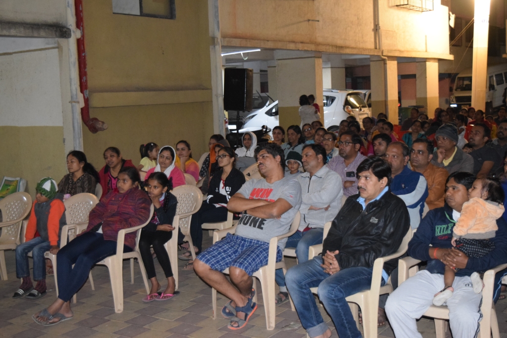 DamanFire's tweet photo. Organized Basic Fire Safety Awareness Training program  at  Neelkamal Society, Moti Daman on 06/02/2020 amongst General Public to create awareness in case of emergency.
#Training #FireSafety #PublicAwareness @Minhas1Rakesh @CollectorDaman @gurpreetdanics  @DmnCeodp @CharmieParekh https://t.co/It4XPXyW5Z