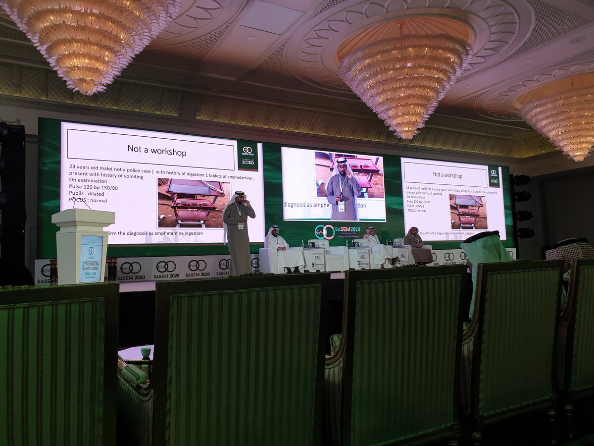 malsalamah1's tweet image. الدكتور محمد الجمعان....يجمع بين المتعة والعلم في تحفة فنية &quot; Standup Toxicology&quot;
#SASEM2020