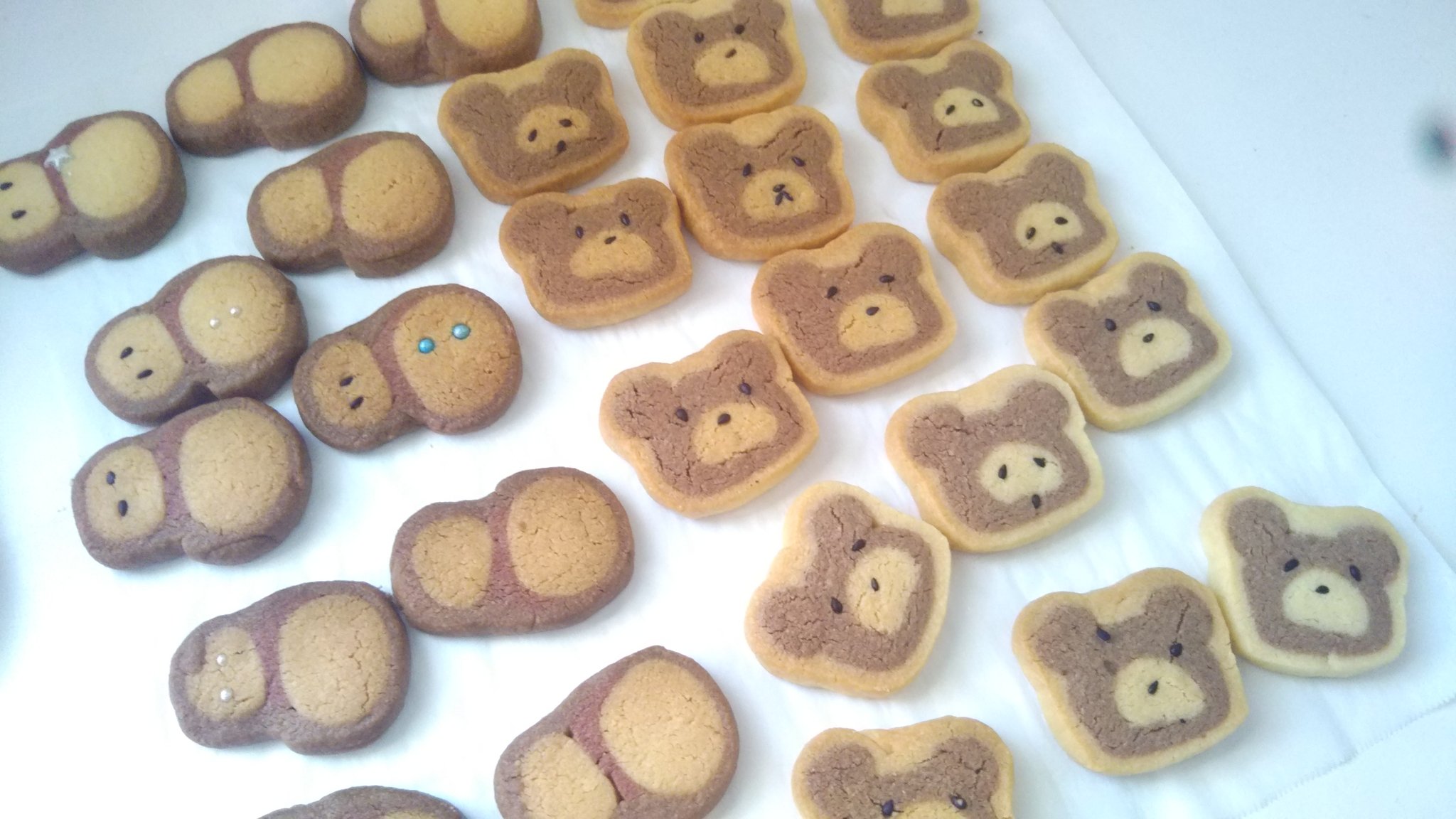 ちゅるだ リアル幼児食記録 クッキーとマフィン焼いたよ クマ のアイスボックスクッキーと雪だるま マフィンはバナナチョコチップ バレンタイン クッキー お菓子作り好きな人と繋がりたい アイスボックスクッキー 動物クッキー T Co