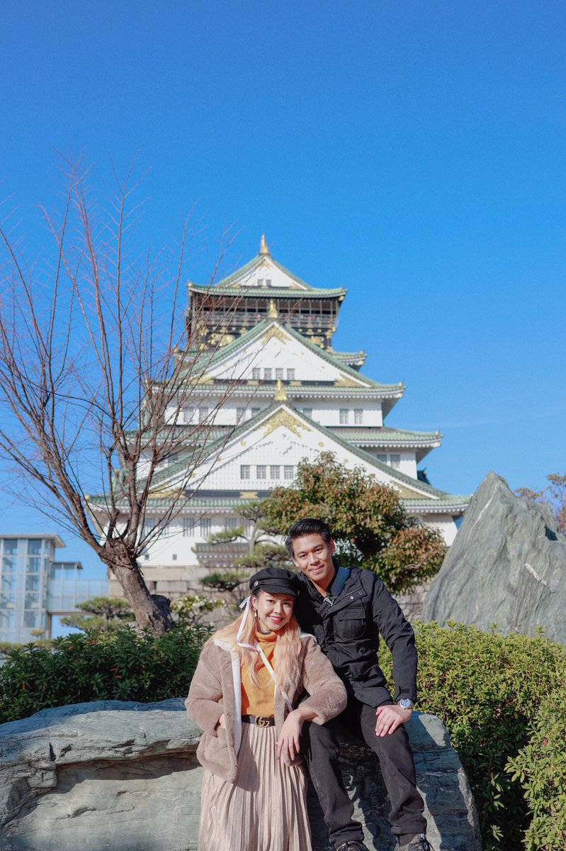 maynessablog's tweet photo. Day 3 🏯 OSAKA CASTLE 🇯🇵
เลือกรูปไม่ได้ ก็ลงมันเยอะๆ นี่ละ น่ารักดี 🥴
วันนี้ไม่หนาวมาก แดดออก ปลาดิบอร่อย สตอเบอรี่ฟิน 😋
#LTKHMTxOSAKA #may #maynessa #happy #love #life #travel #osaka #japan #winter #portrait #canon #canoneosr #canonthailand #ootd https://t.co/O6gJTVze7d
