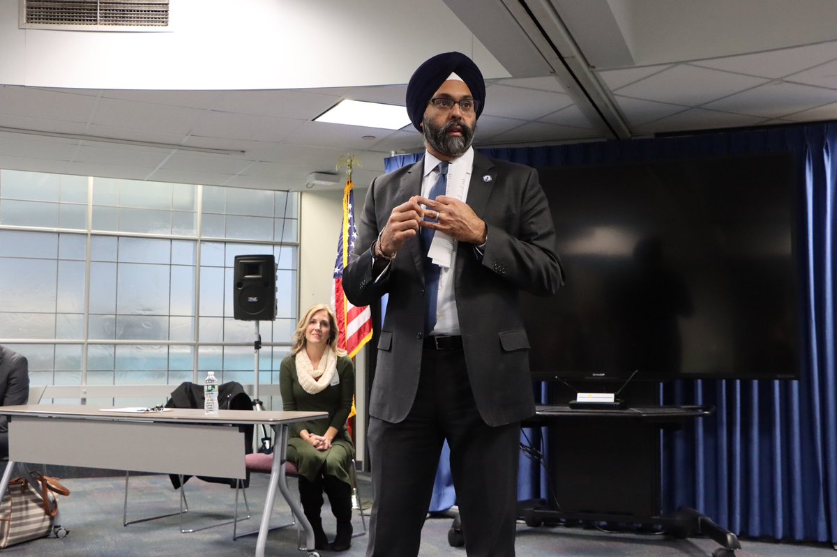 GurbirGrewalNJ's tweet photo. At @NewJerseyOAG, we're all in on fostering positive relationships with our communities, especially with youth. That's why I'm excited to be a "Big" with Big Brothers Big Sisters- a great way to make a life-changing impact. Thanks to @BBBSMercer for introducing us to the program. https://t.co/YuhCk17Pvc