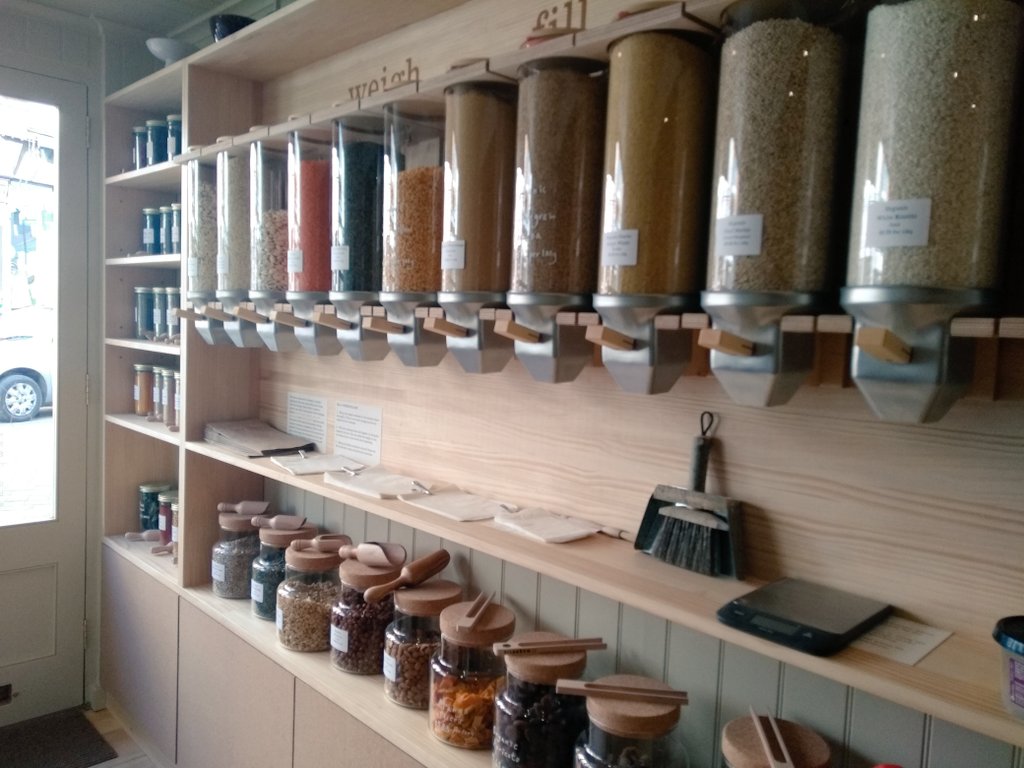 FreeWhitstable's tweet image. *NEW* in #Whitstable Vita Stores in Harbour St, 'reduce reuse refill' store. Take your own bags and containers.
Less #singleuseplastic