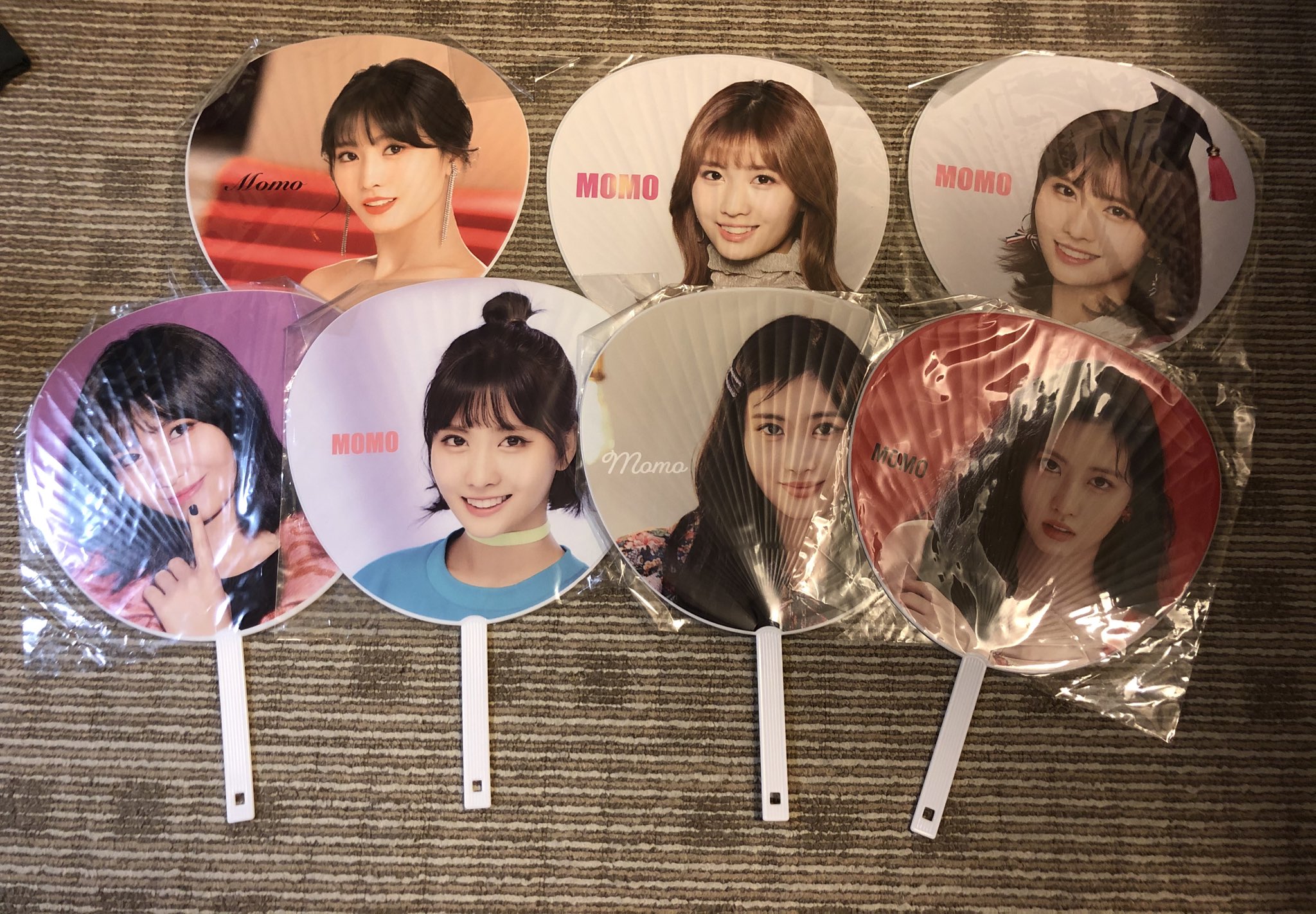 TWICE BETTER うちわ ジヒョ譲っていただける方いませんか？