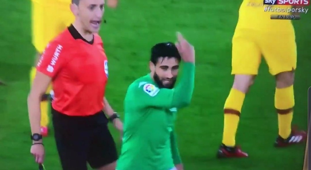 jackiller74's tweet photo. Adivina que jugador fue expulsado por desconsideracion al arbitro?? 
#TheTinglao https://t.co/HbVT5CQmXt