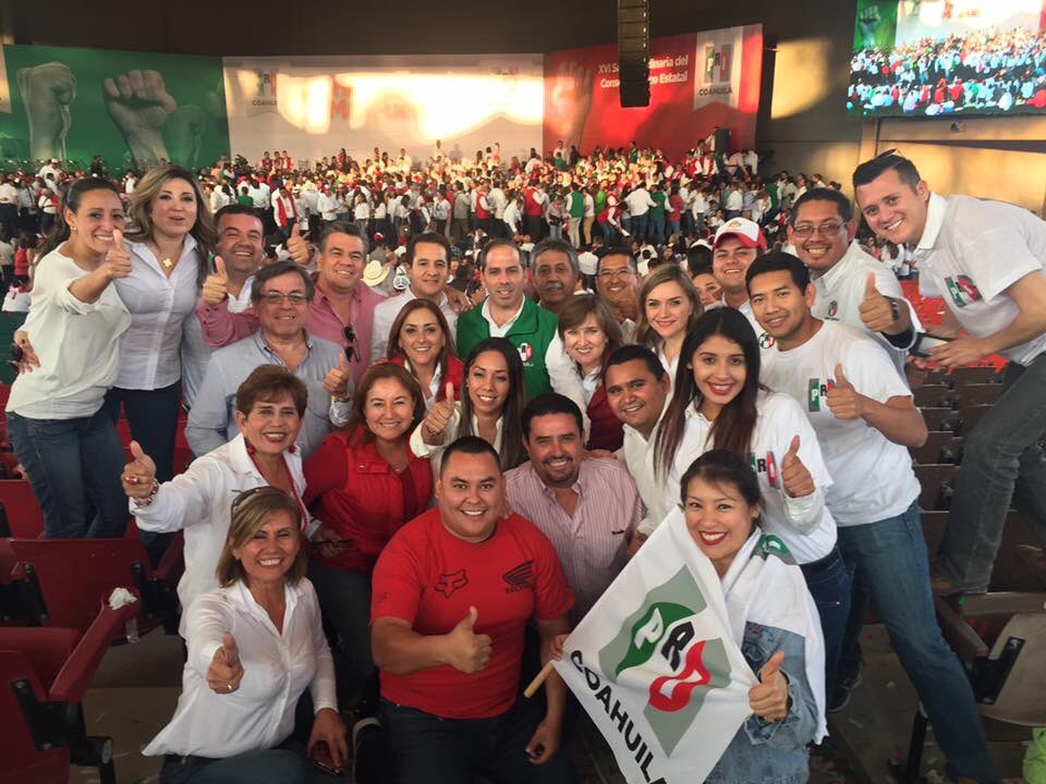 Feliz cumpleaños <a href="/PURONJOHNSTON/">FERNANDO PURON</a>  un abrazo hasta el cielo🙏🌷#FronteraFuerte <a href="/CynthiaVS1/">Cynthia Villarreal</a>