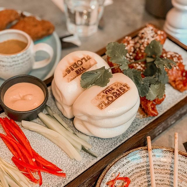 Dreaming of the DIY bao buns at The Florist. Love the little extra touch of the name on top 💁🏻‍♀️ ift.tt/3bz5YCb