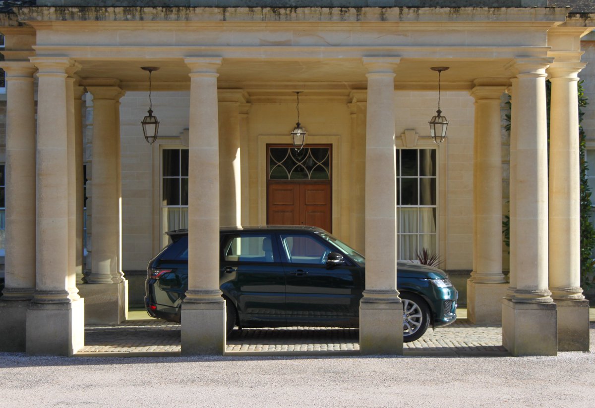 Our recent regal Range Rover sport V8 Autobiography, this car perfectly balances ultimate luxury with complete off-road ability.  

Follow the link to see our other Range Rover Sport's.

james-french.co.uk/used-cars/land…