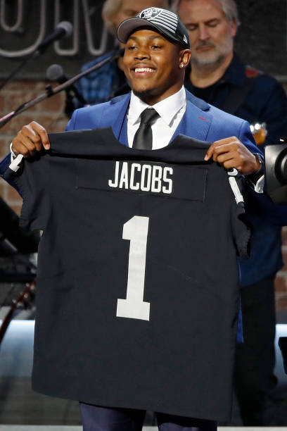 NFLMAVERICK's tweet photo. Happy birthday to #Raiders RB Josh Jacobs, February 11, 1998. ππ΄ββ οΈπ https://t.co/e5ScFzyVTI