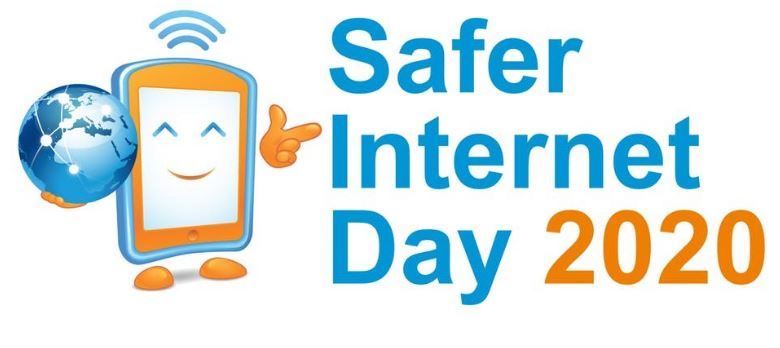 TheQueensSchool's tweet photo. Weβre focussing on emotional safety online this #SaferInternetDay2020 , introducing the girls to @YoungMindsUK #OwnYourFeed campaign and @the_female_lead #TransformYourFeed campaign. #OnLineSafety https://t.co/bjit7NecsS