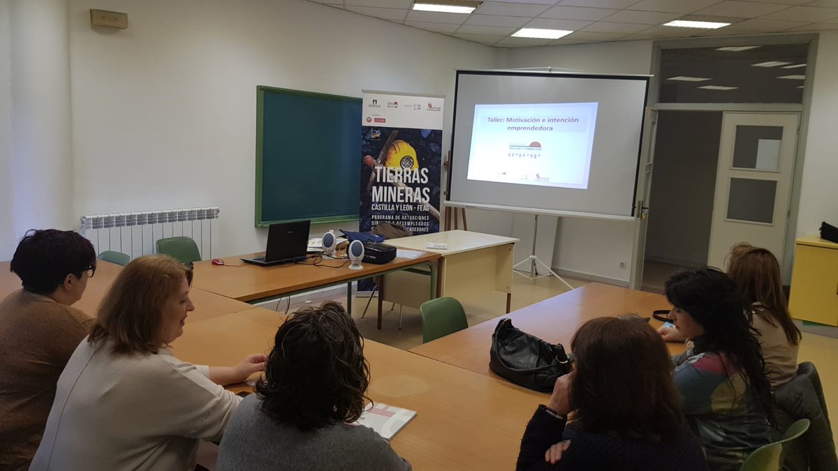 empresasjcyl's tweet photo. #Reddeinnovacionyemprendimiebto/JCyL
Comenzamos en #Villablino en el Taller de Motivación 2 e Intención Emprendedora dentro del Programa para Desempleadas, Autónomas y Cooperativas #PMDAC https://t.co/IUdcGFid8V