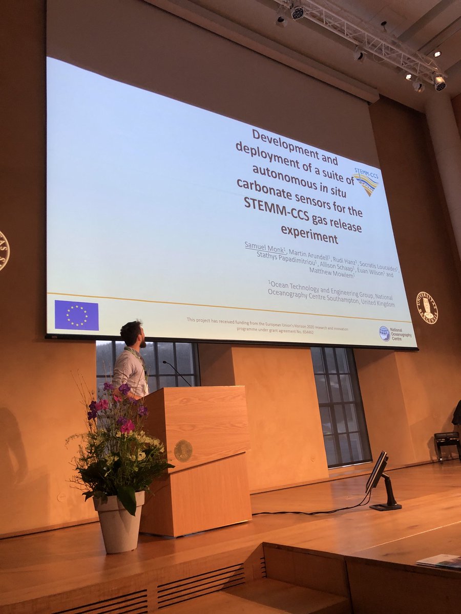 Sam Monk ⁦<a href="/NOCnews/">National Oceanography Centre</a>⁩ showing off all the latest lab on chip technology developed in the ⁦<a href="/STEMM_CCS_EU/">STEMM-CCS</a>⁩ ⁦ project funded by ⁦@inea_eu⁩