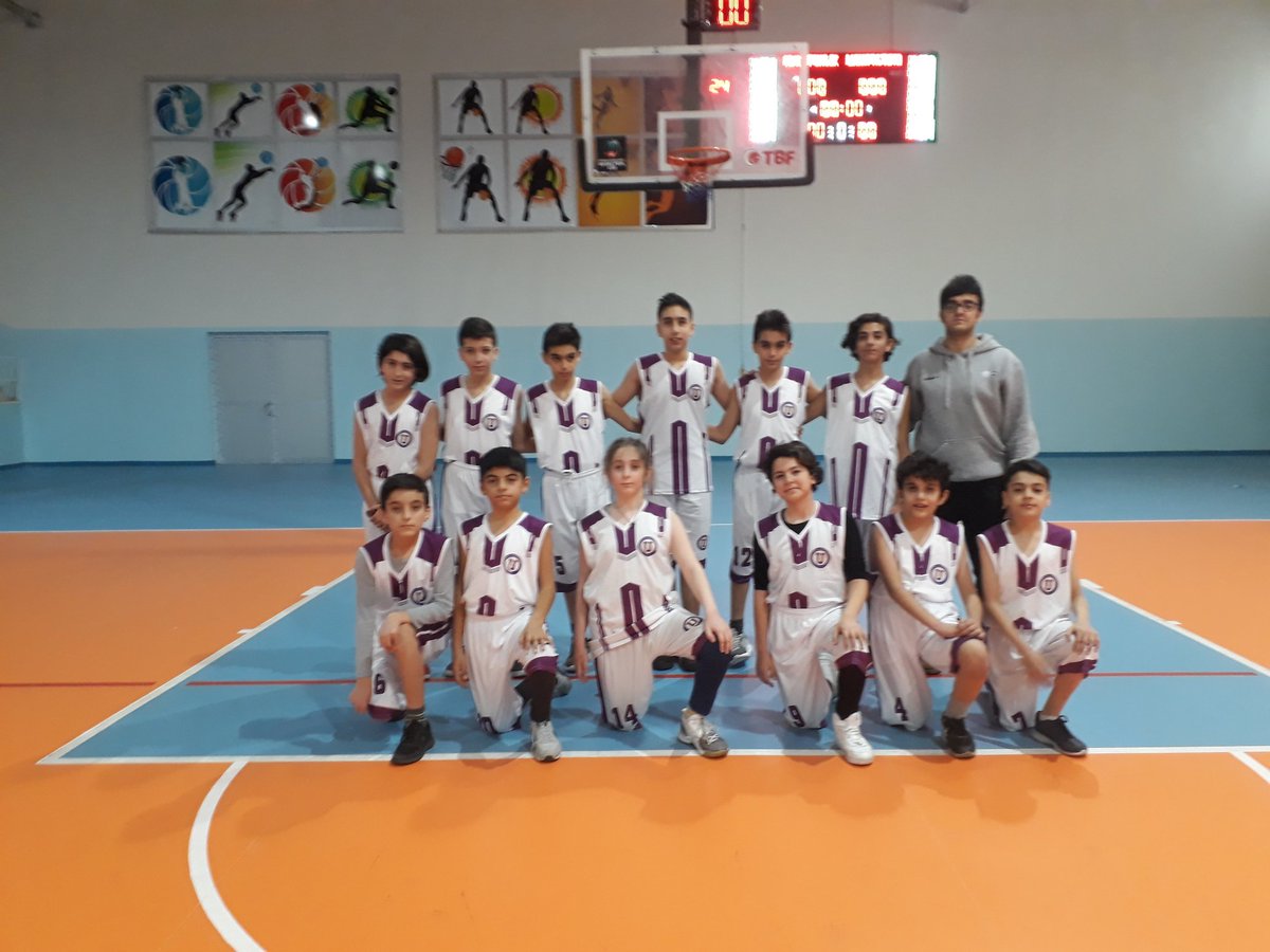 İlk mac ilk galibiyet                                 DİYARBAKIR UĞUR ORTAOKULU= 20 MEVLANA HALİT ORTAOKULU = 0