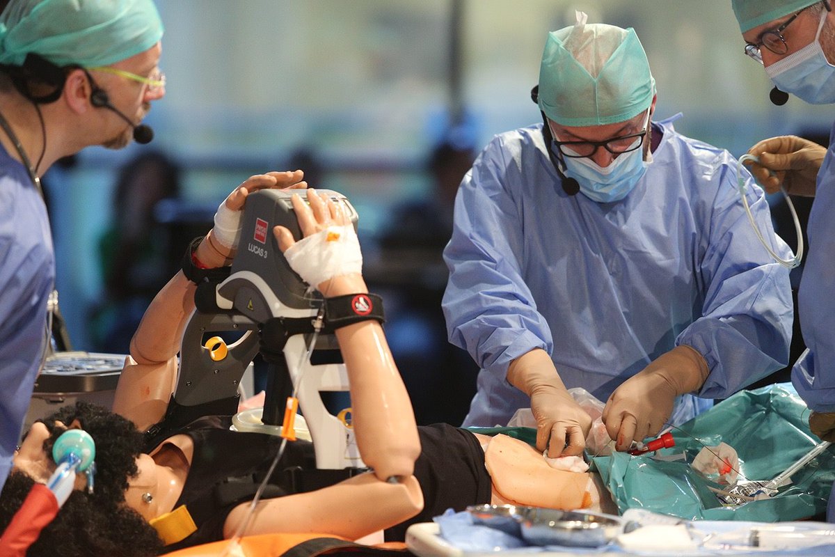 simnova_UPO's tweet image. Team performance and psychological appraisal. Can we predict the effect of demands and resources on team performance. Just published this study with data collected during #simcup2018 the italian sim competition!

#simcup #challenge #threat #performance

onlinelibrary.wiley.com/doi/full/10.11…