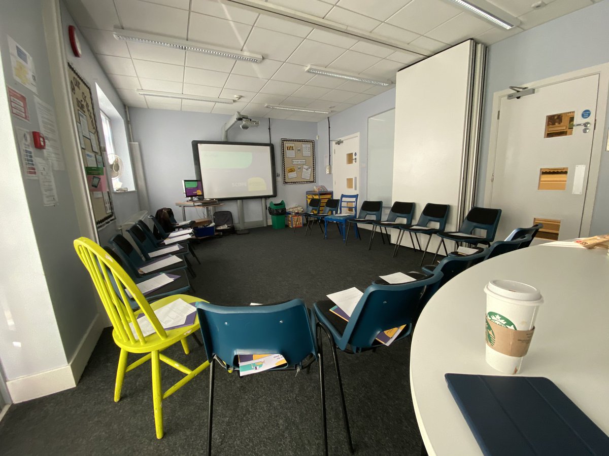 MRWayneLaws's tweet photo. Out visiting one of our amazing services again this week 🥰 ~  #ipad and #iPen at the ready... Starbucks because it’s a #SleepService ...#Bants https://t.co/VYSQVnoFYd