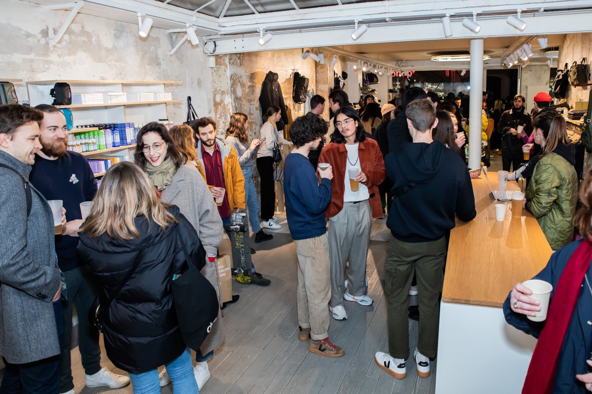 CC_Paris's tweet photo. Follow the link and check out the pictures of the @vejaproject Nova high top launching party!🔥
Link: https://t.co/H1Cr9WJ2Zf
#veja #novahightop #launchingparty #centrecommercial https://t.co/DB1vpOyEUY