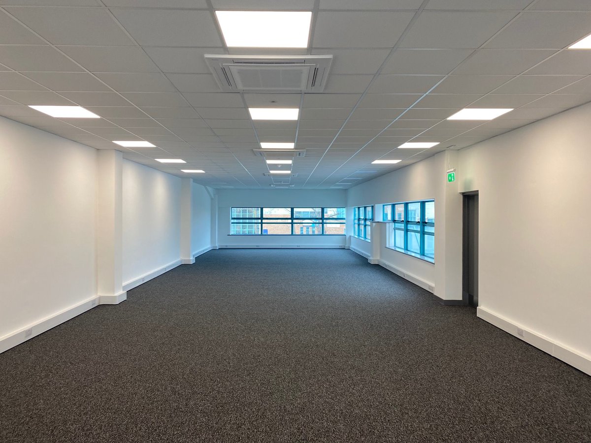 JonesHargreaves's tweet photo. Landlord #refurbishment works recently completed by @FORMLimited at Unit 16 Southwood Business Park, Farnborough on behalf of @RDIREIT Project Managed by JH #projectmanagement #marketing by @HollisHockley &amp; @AltusAgencyUK https://t.co/qg54NVfyS1