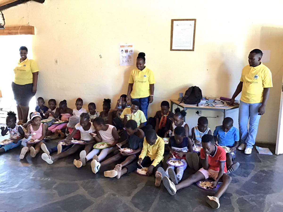 HumanaSA's tweet photo. Hope Bushbuckridge OVC program ensures access for orphans and vulnerable children to crucial services; including psycho-social support, education, health care, nutritious food, and assist them with school work at our drop in centre #HOPE #2020MovingForward https://t.co/tRlBwuGAKr