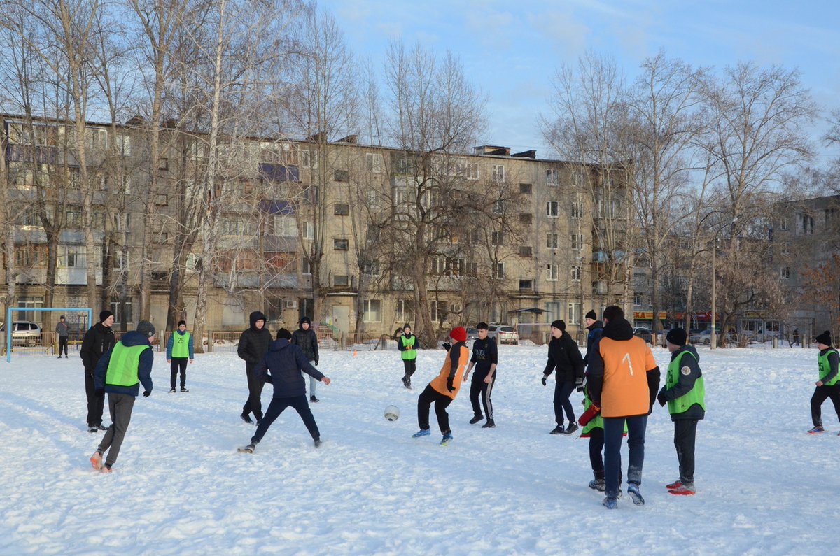 В ульяновских дворах обустроено более 350 спортплощадок 

Подробнее: ulkms.ru/news/696-v-ulj…
#ulsk #ulyanovsk #ульяновск #ульяновскаяобласть #спортнормажизни #дворовыйспорт