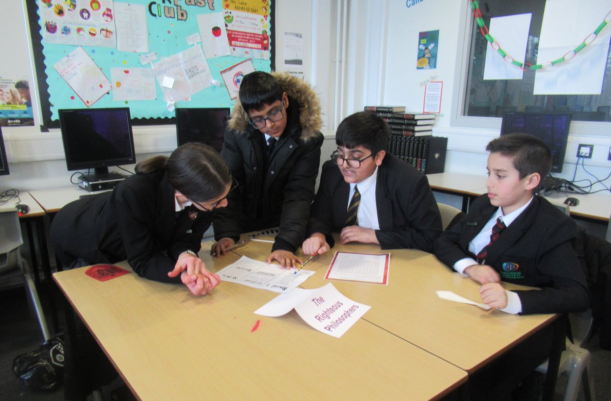 GeorgeSalterAc's tweet photo. Last Thursday was Harry Potter Book Night all around the globe! We decided to celebrate with a huge Harry Potter quiz in the library and some yummy cake. 🧁

Congratulations to the winning group ‘The Malfoys’. 🥳

#harrypotterbooknight2020 https://t.co/uKmMzLlo2m
