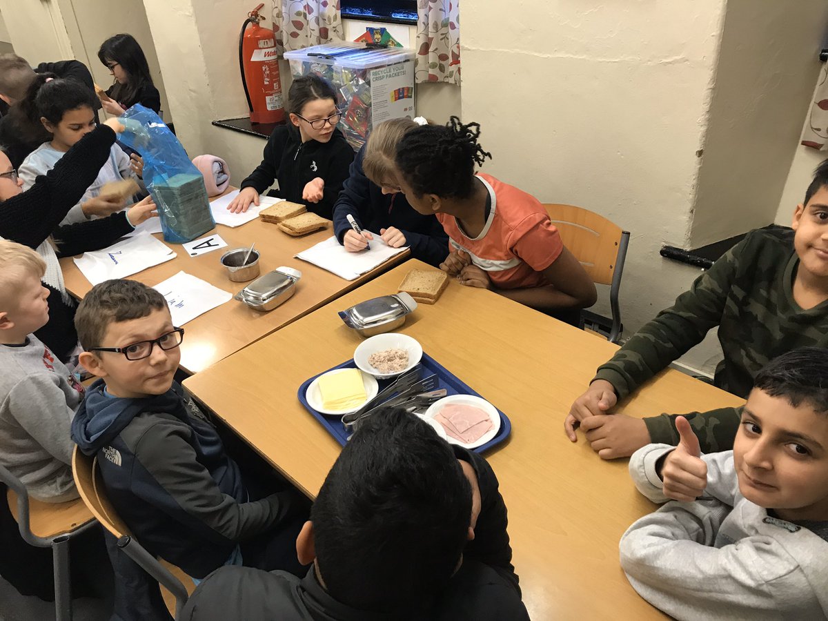 cashprimary's tweet photo. Pupils at Dol-y-Moch had a great night’s sleep, a lovely breakfast and have made their packed lunches for the day! They’re doing a great job of sharing and working as a team. We’re orienteering this morning! #dolymoch #teamwork #responsibiity https://t.co/Tr9WPD7NMz