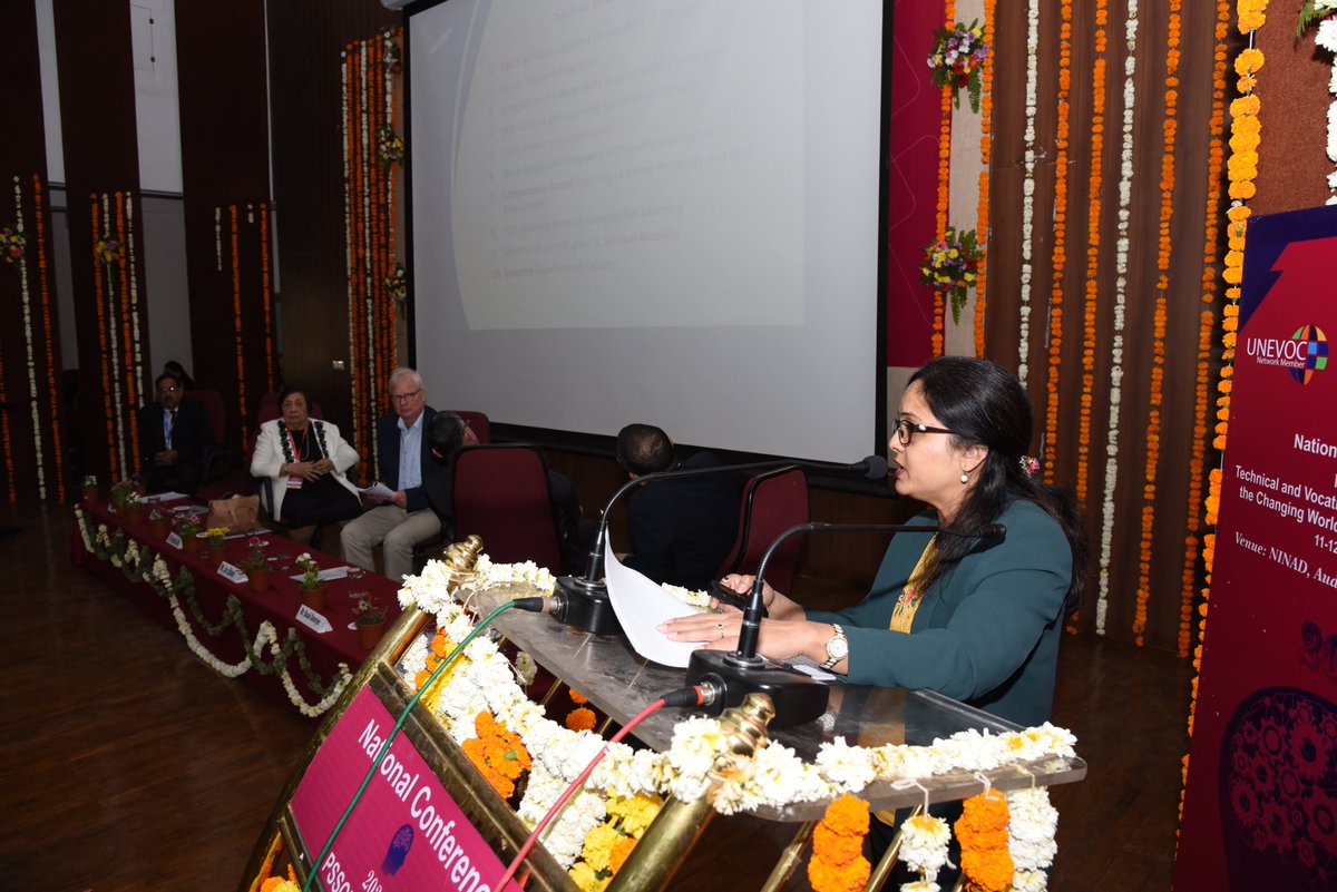 psscive_bhopal's tweet photo. #TechincalSession1 TVET need to build skills for work and life skills, #Speaker Dr. Swati Mujumdar, Director, Symbiosis Centre for Distance Learning Symbiosis University of Applied Sciences, Indore. @HRDMinistry @DrRPNishank
@SanjayDhotreMP @ncert @hk_senapaty @khambayat https://t.co/u1fI653oqi