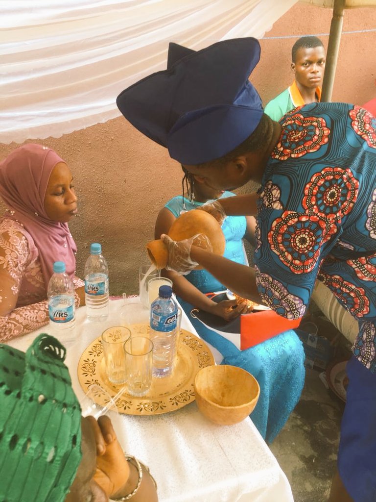 96idad's tweet photo. For best quality, original palmwine (undiluted

We deliver to homes/offices etc. and provide services for events

Pls call 07066711747
Follow on IG: @ palmwine_papi https://t.co/yU994SqHlw