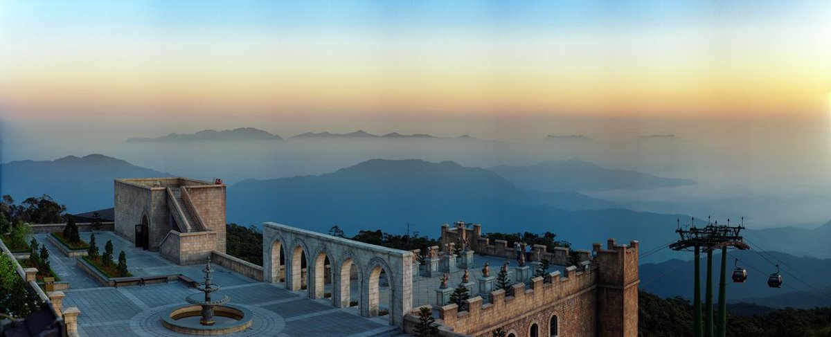 Staythcom's tweet image. #โรงแรมสุดคุ้ม Mercure Danang French Village Bana Hills bit.ly/2OI2SSi ตั้งอยู่ที่บานา ฮิลส์ (Ba Na Hills) หมู่บ้านฝรั่งเศส บรรยากาศของที่พักเป็นสไตส์ยุโรป และมีอากาศเย็นตลอดทั้งปี #ดานัง #Danang #เวียดนาม #Veitnam #BaNaHills