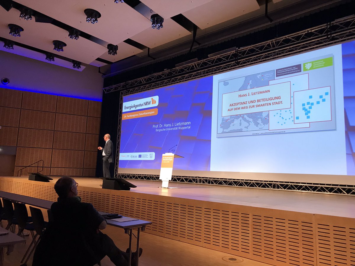 SOremek's tweet photo. 24. Fachkongress Zukunftsenergie at @EworldEssen von der @EANRW
#Eworld2020 #zen24 https://t.co/G7z7LoS9U3