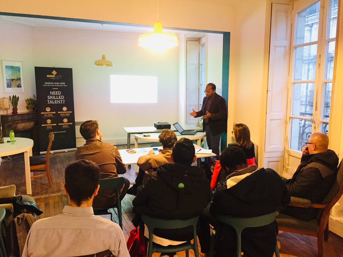 skillvalue's tweet photo. [#Event] Merci à tous pour votre participation à nos #Meetup à Nantes à @SUPINFO_Nantes et @LaCordeeNantes !

Rejoignez notre plateforme pour évaluer vos compétences et trouver une mission🙌

➡️ https://t.co/6RFHgZgCPf
 
#SkillValueTour2020 #Freelance #Developpeur #IA #Startup https://t.co/5z0irHFuGx