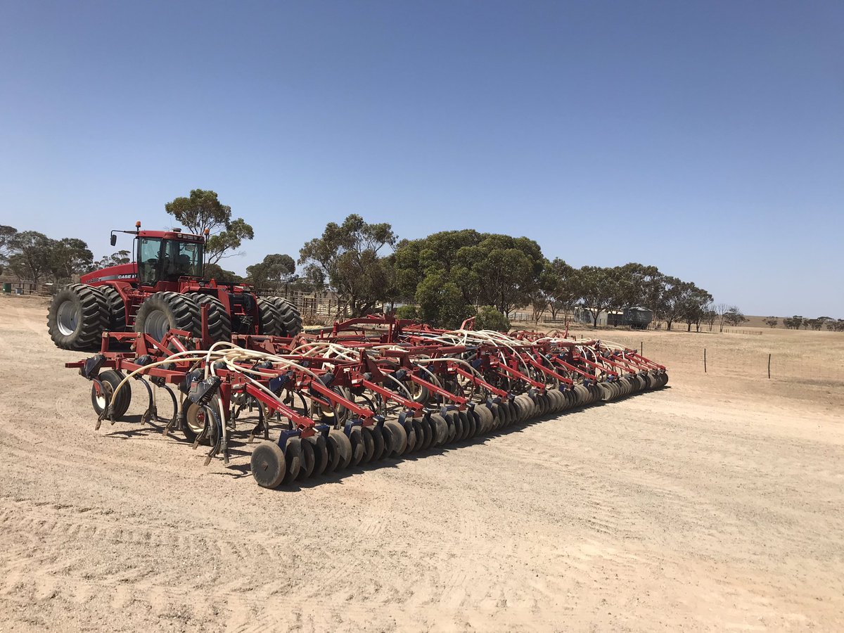 bango_dickson's tweet photo. 2008 Morris 9000 
59ft 
9” spacing, maxi point, approx 350pd tine break out 
Tines rebushed after seeding 2016 
Always shedded
$40,000 plus GST
PM for more details https://t.co/M2GHap3kdI