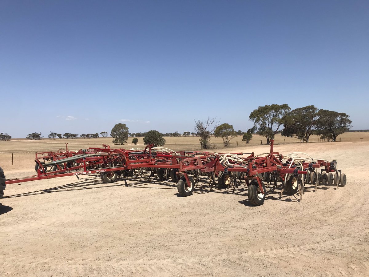 bango_dickson's tweet photo. 2008 Morris 9000 
59ft 
9” spacing, maxi point, approx 350pd tine break out 
Tines rebushed after seeding 2016 
Always shedded
$40,000 plus GST
PM for more details https://t.co/M2GHap3kdI
