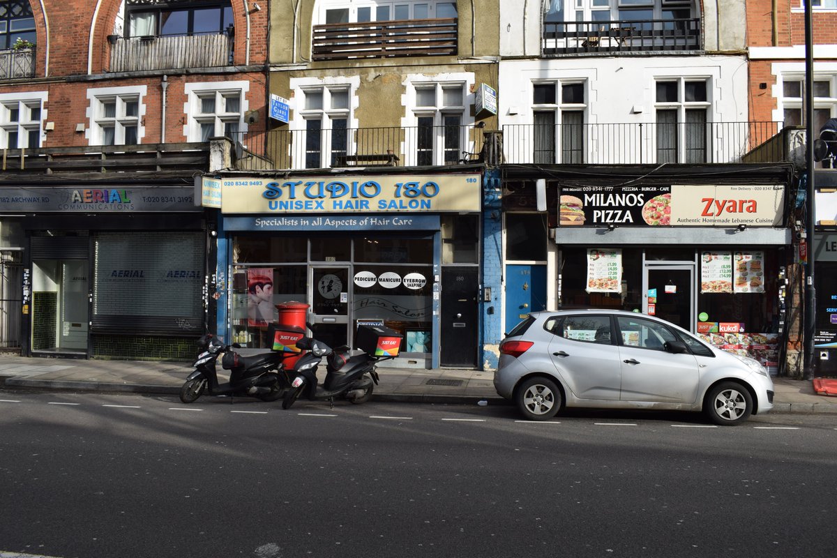 PSSCommercial's tweet image. NEW INSTRUCTION
Archway Road London N6 5BB
Long Leasehold interest (999 years) for sale
Ground floor &amp;amp; part first floor retail premises arranged as follows: 
Front retail area: 301 sqft. 
Rear area: 150 sqft. 
First floor room: 51 sqft.
Total NIA: 501 sqft. approx.
** £269,950 **