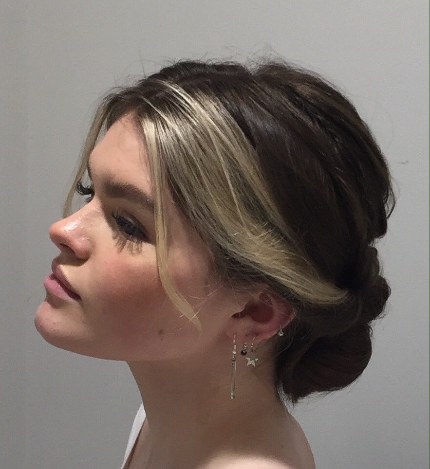 artisanbolton's tweet photo. Wedding and prom hair #weddinghair #bridalhair #bridsmaids #weddinginspiration #weddingday https://t.co/40naxNC0gJ