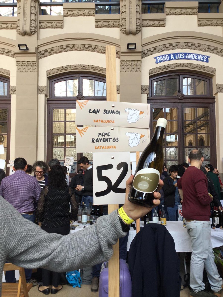 VINPepeRaventos's tweet photo. What a great event at @Vella_Terra thank you all for stopping by! We loved tasting with you. #wildstyle #alwaysnatural #naturalwine #xarelo #xarelopower #Barcelona #WineFair #vinPur https://t.co/y71l8GTXdp