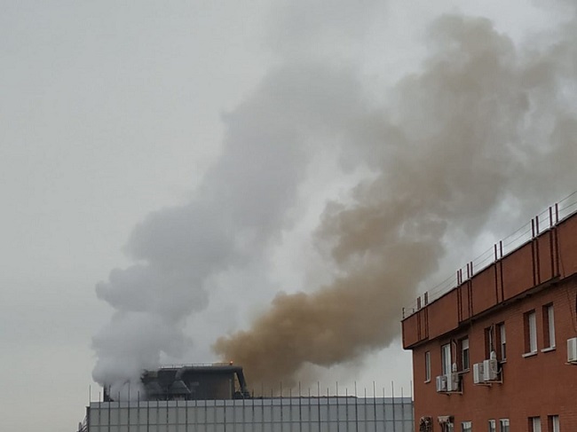 #GETAFE Vecinos de Los Molinos denuncian emisiones "fuera de lo normal" de Corrugados bit.ly/2SEelDP