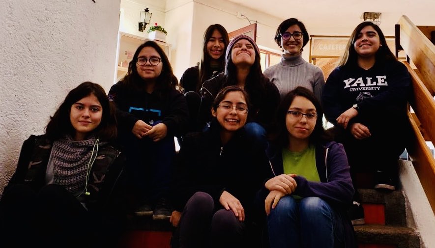 CDMXOMM's tweet photo. #DiaInternacionalMujeryNiñaenCiencia cuatro de estas campeonas representarán a México en la IX Olimpiada Europea Femenil de Matemáticas, Holanda 2020, donde el país ha conseguido dos medallas de oro y varias de plata. En 2019 quedamos en el top ten. #Sísepuede #Ellaspueden 💪🏻👏🏼 https://t.co/jUIwNOJdD9