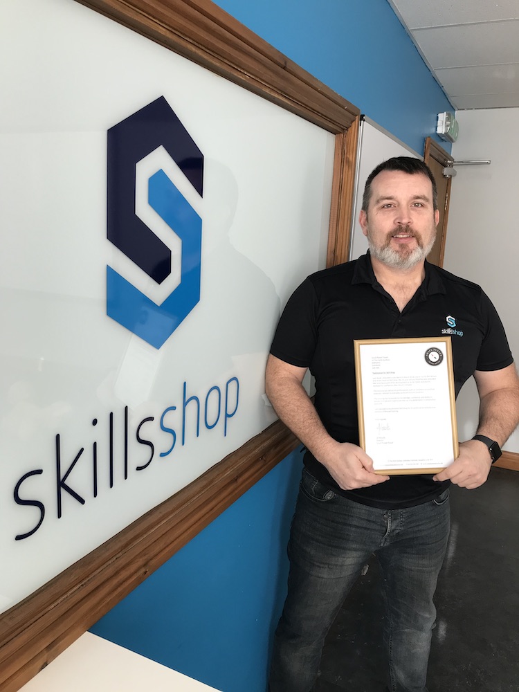 IJJA_UK's tweet photo. Awesome feedback from Jill Woods from Small Planet Travel. Well done Phillip Wilson (@TrainingWizzard). Just goes to show you never know when these life-saving skills will come in handy.

https://t.co/RYlaEJUh3R - Training Tomorrow's Heroes

#firstaidtraining https://t.co/eUDtg4gHh7