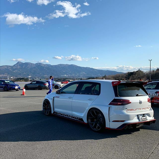 yamjun's tweet photo. なぜか驚くほど撮影してなかった😥
#oettingertuning #oettingerjapan #oettingersportsystems #oettingertcrgermanystreet #vw #volkswagen #vwgolf7 #adenau #racingline #racinglineperformance #racinglinejapan #maniacscojp https://t.co/UZ3Lo6zyFI https://t.co/H42e6gVJ7K