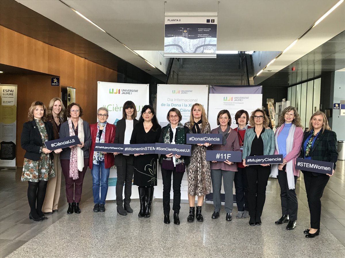 fue_uji's tweet photo. Celebrem l' 11F: visibilitzem la #dona en la #ciència i les seues aportacions a la recerca. Photocall i presentació del programa #UJILamarr.
#SomCientífiquesUJI #CiènciaUJI #11F2020 #11Feb https://t.co/zWZjdxXLPx