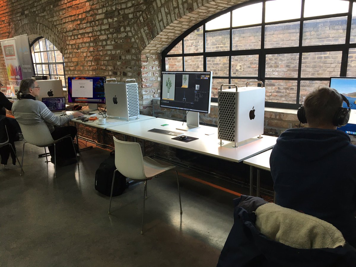 jonaspilz3D's tweet photo. Today’s office at #MacProTour in #Cologne, Germany! I’m gonna show #cinema4d on the new Mac Pro.
During the next two weeks we’ll also be in Hamburg, Berlin and Munich. See you there!
@maxon3d #c4d @ComLineTeam https://t.co/i7KTgeIFdT